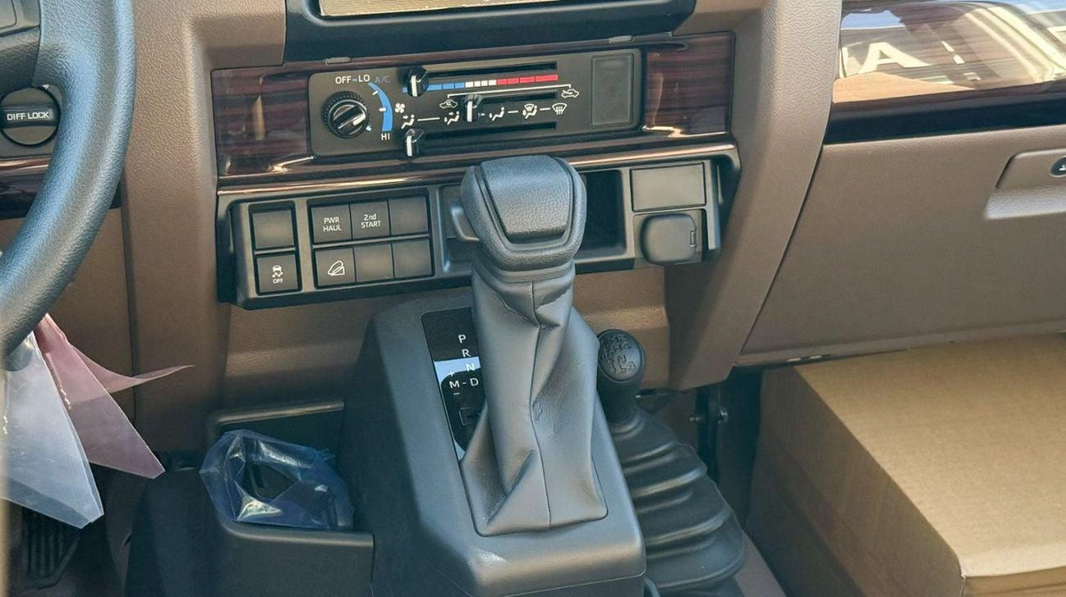 Toyota Land Cruiser Pick Up Toyota Land Cruiser Pick-Up - 2025-7-7