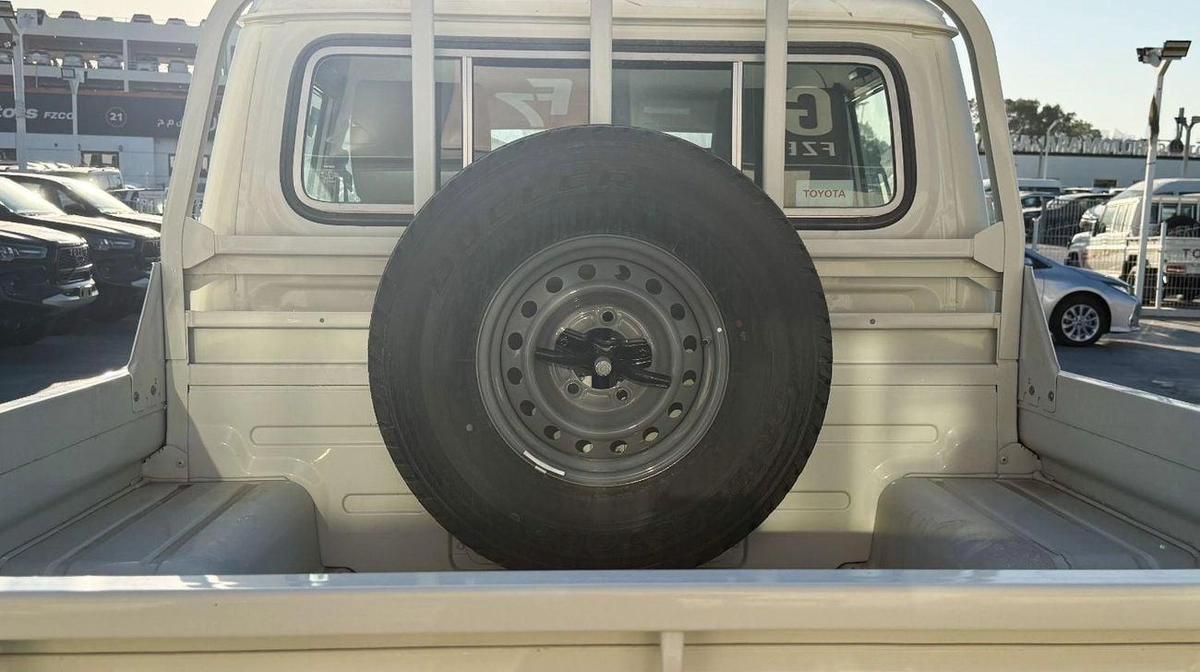Toyota Land Cruiser Pick Up Toyota Land Cruiser Pick-Up - 2025-19-19