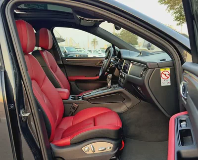 2021 Porsche Macan, GCC Specifications (Dealer Maintained)-10