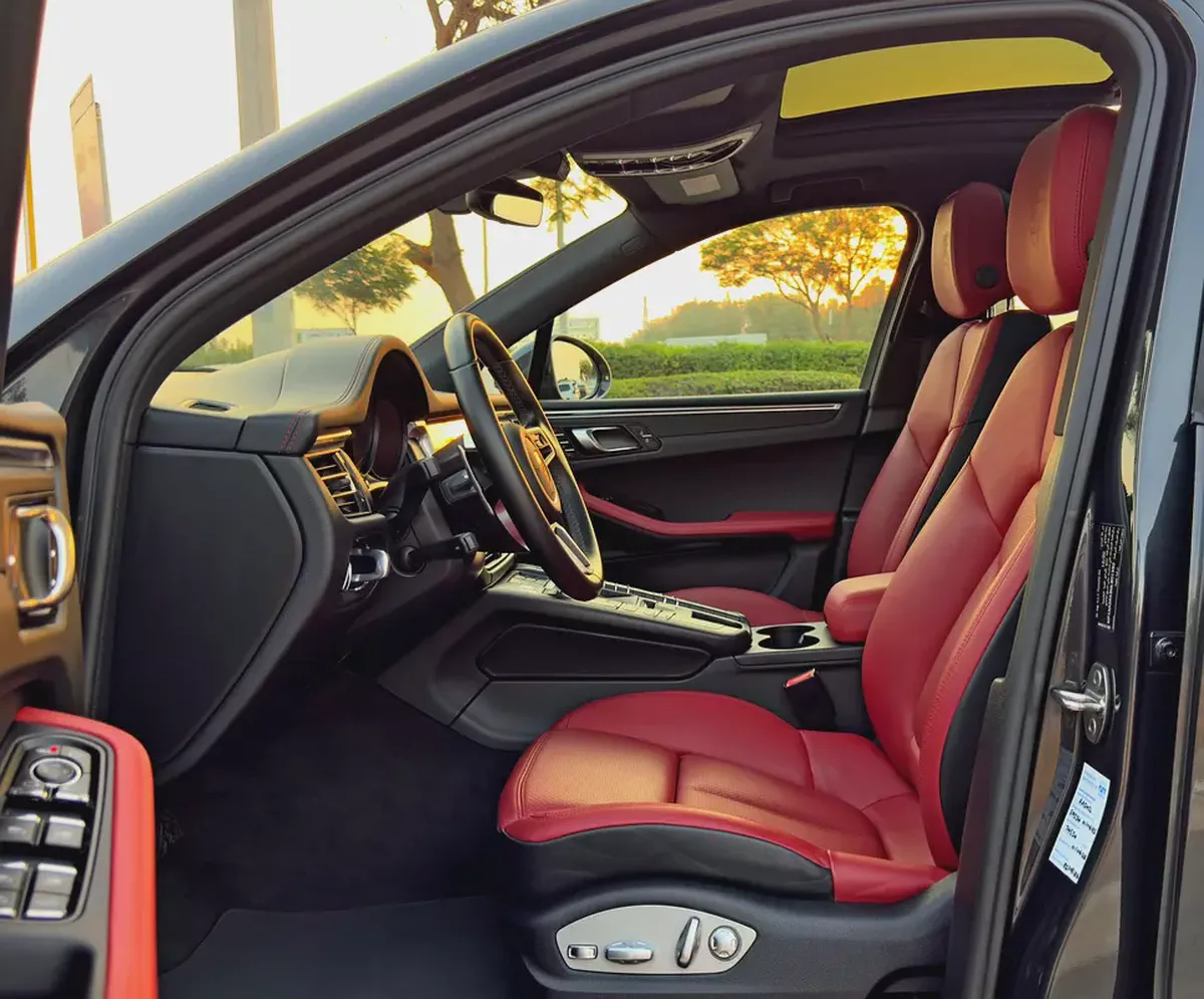 2021 Porsche Macan, GCC Specifications (Dealer Maintained)-8-8
