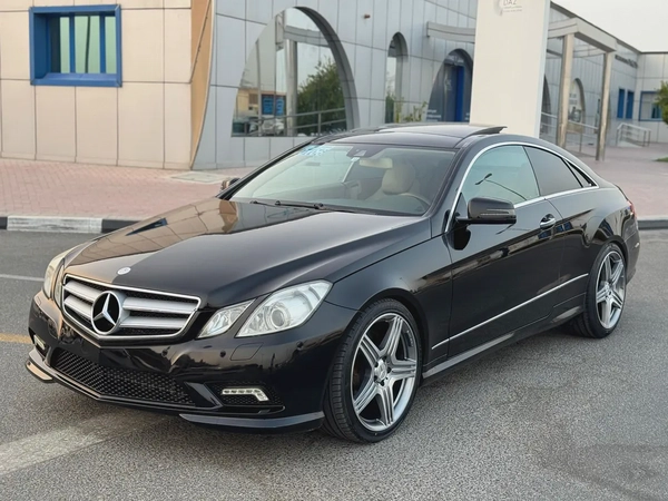 Mercedes-Benz E 550,V8 Coupe 2011, Japanese Specs, Excellent Condition