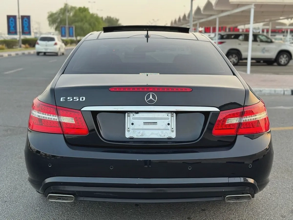 Mercedes-Benz E 550,V8 Coupe 2011, Japanese Specs, Excellent Condition