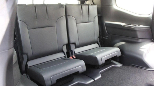 Toyota Land Cruiser LC300 GXR 4.0P AT MY2025 – BLACK