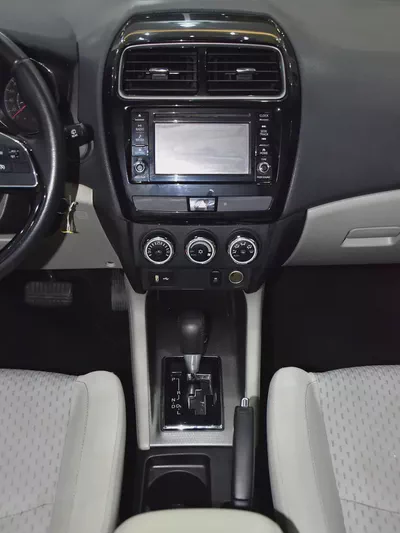 AED 614 EMi at 0% DP | Mitsubishi ASX 4WD ( 2019 Model ) in Silver Color GCC Specs-14