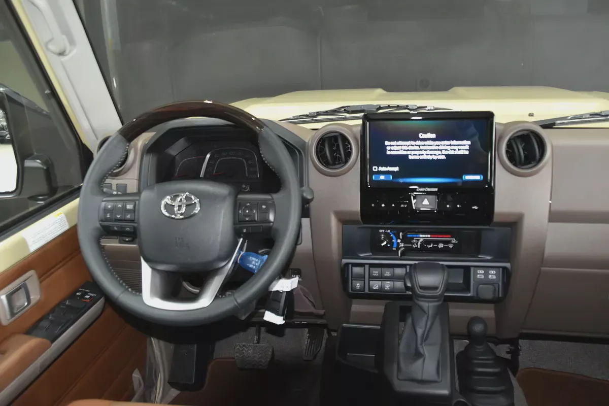 2026 ll Land Cruiser Lc76 ll Al-Futtaim Warranty ll Gcc-16-16