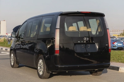 Hyundai Staria Comfort | GCC Specs | Automatic | Family Van | 2024 (Export)-5