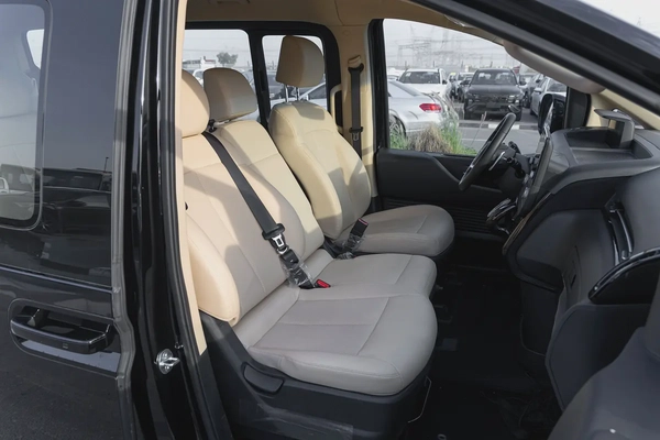 Hyundai Staria Comfort | GCC Specs | Automatic | Family Van | 2024 (Export)