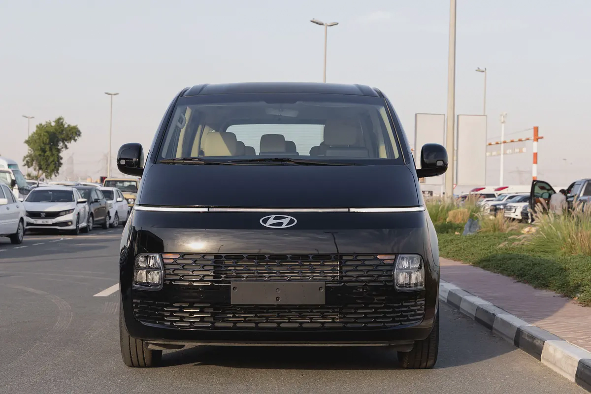Hyundai Staria Comfort | GCC Specs | Automatic | Family Van | 2024 (Export)-1-1