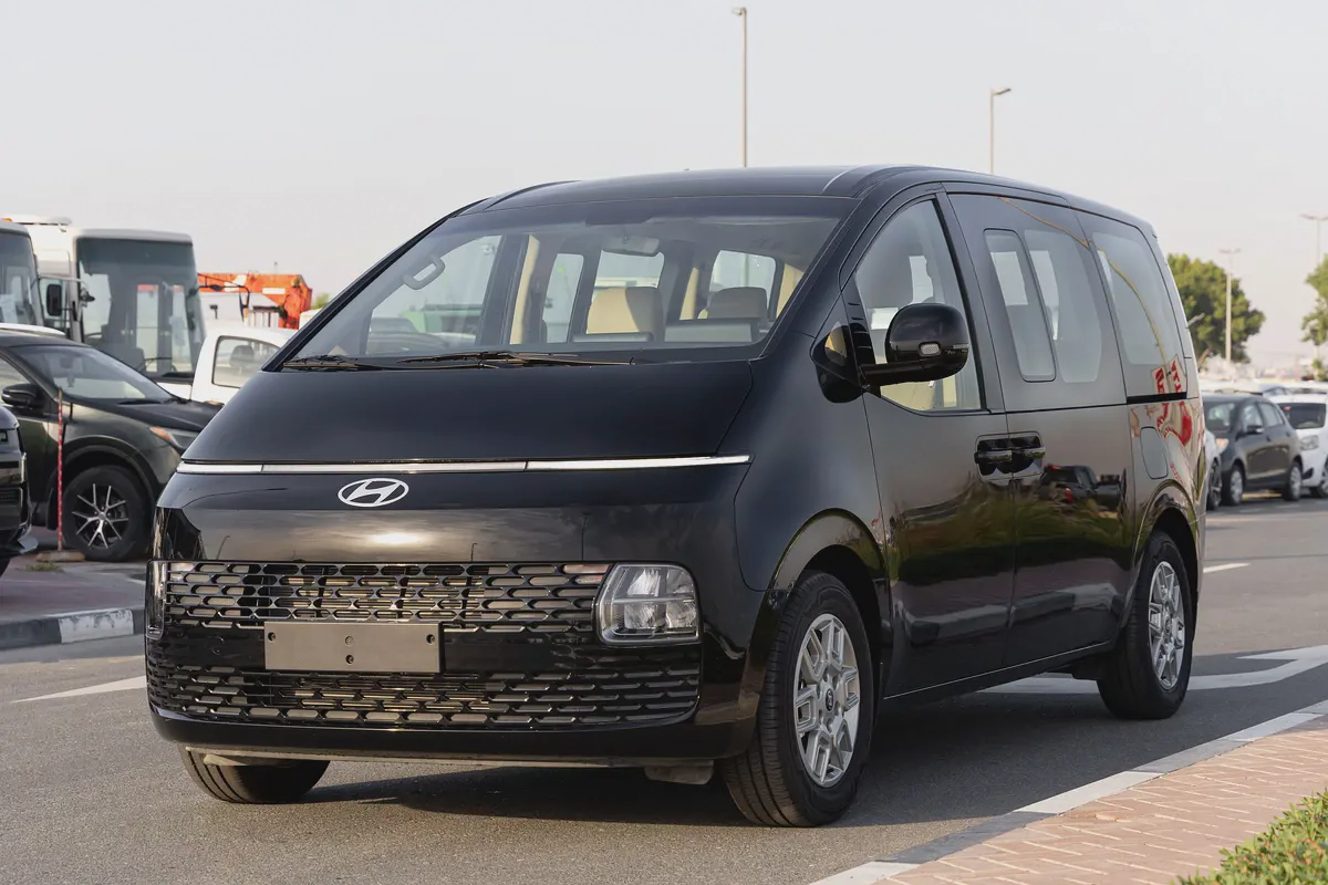 Hyundai Staria Comfort | GCC Specs | Automatic | Family Van | 2024 (Export)-2-2