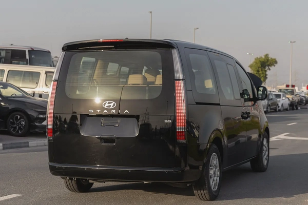 Hyundai Staria Comfort | GCC Specs | Automatic | Family Van | 2024 (Export)