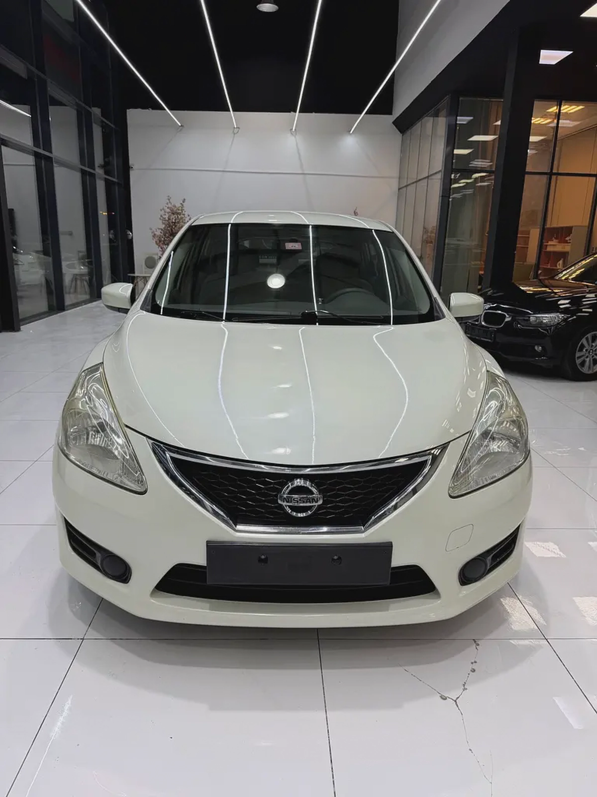 Nissan Tiida 2015 SV GCC Full service history Mid option