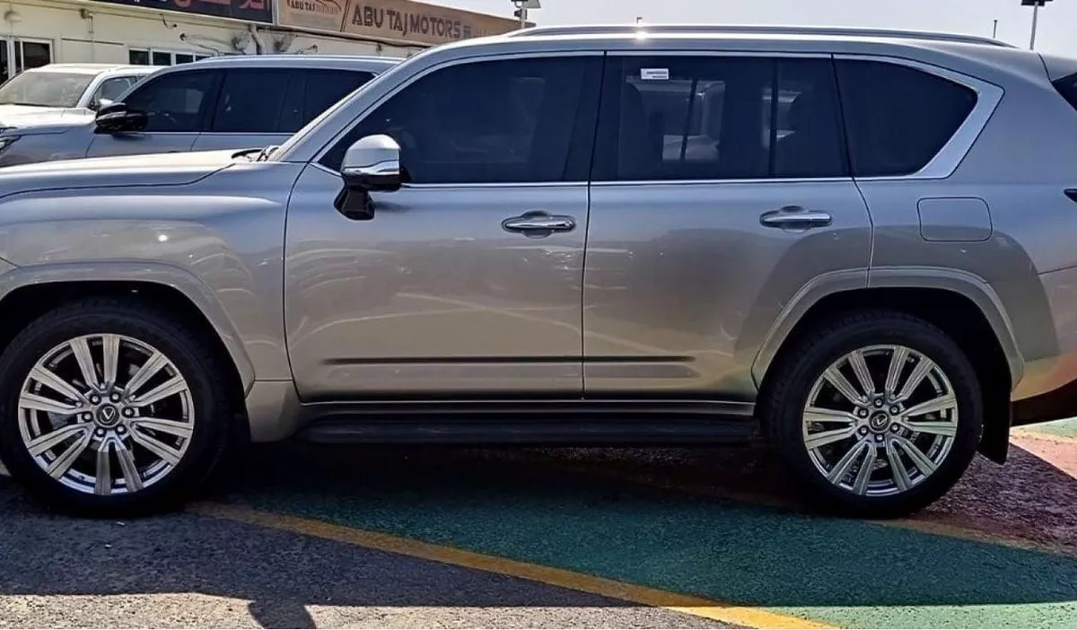 Lexus LX600 VIP LEXUS LX 600 VIP LAUNCH EDITION-7-0