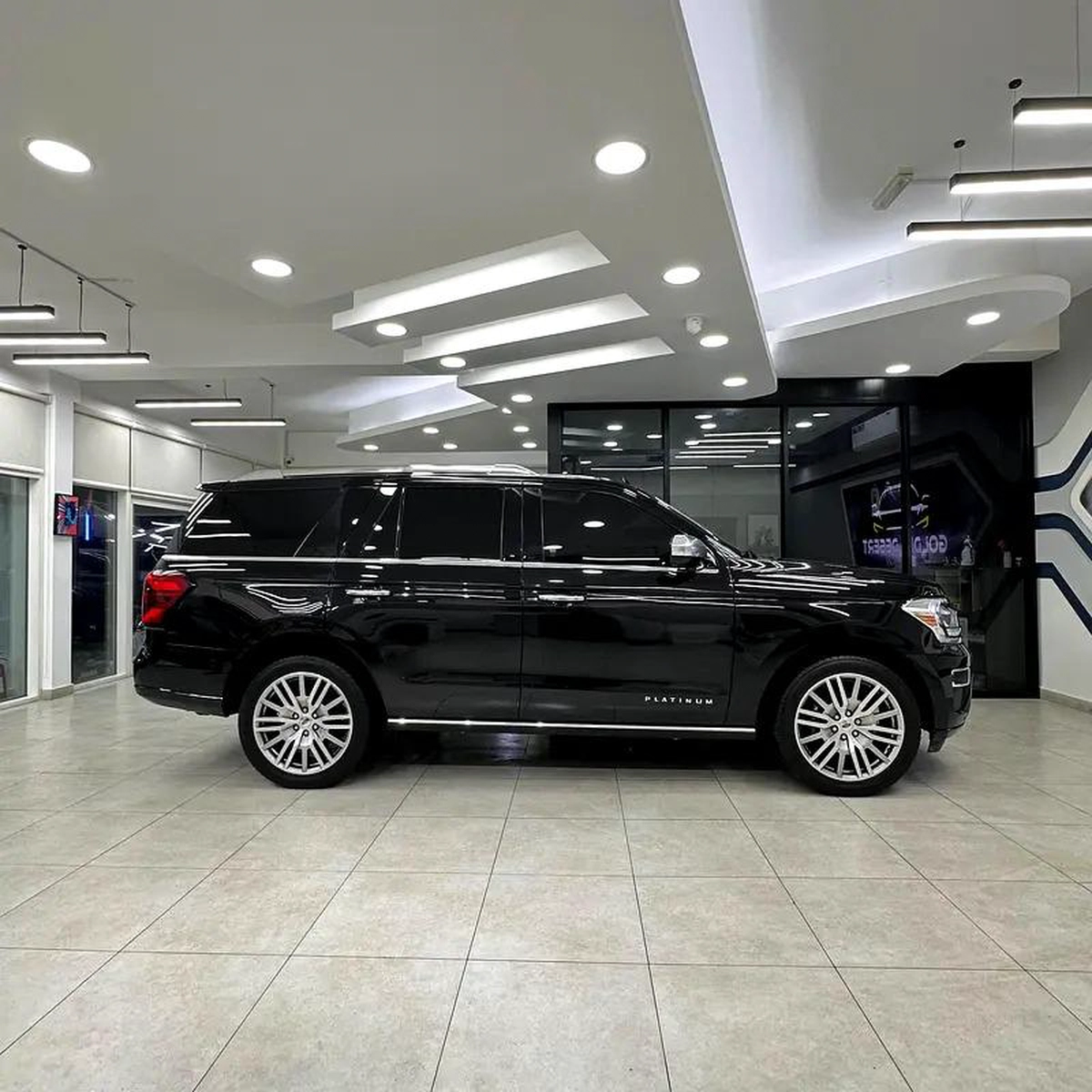 Ford Expedition Platinum-6-6