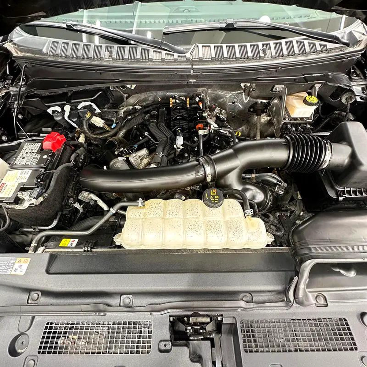 Ford Expedition Platinum-8-8