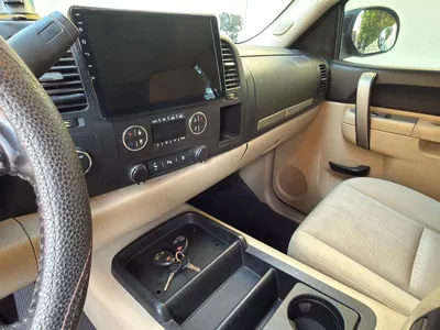Gulf Specs 2010 CHEVROLET SILVERADO LT Double Cabin Pick-Up 5.3Litre V8-8