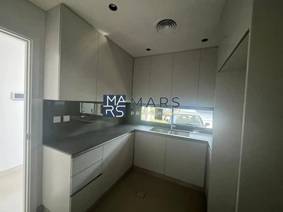 Luxurious brand new 3 bedroom townhouse available all master in Masaar for rent just in 160k-6