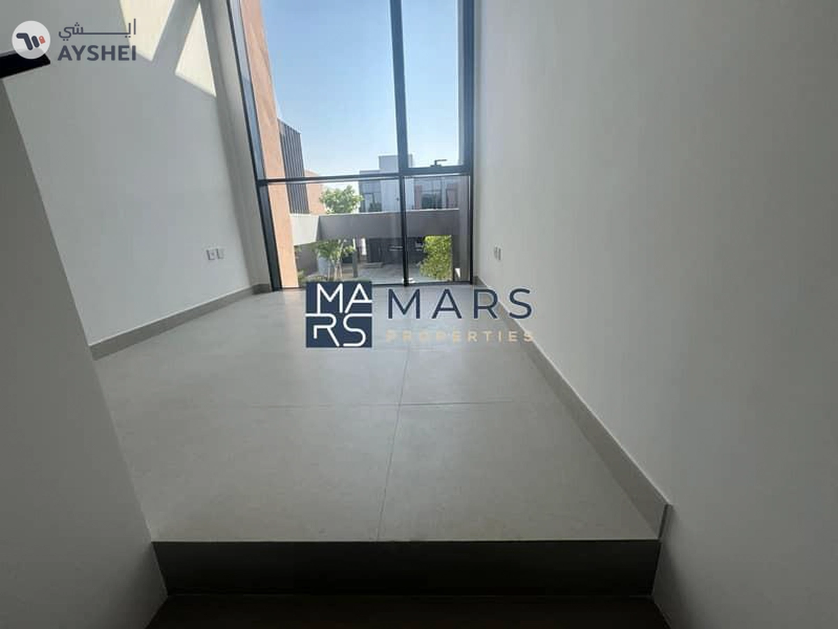 Luxurious brand new 3 bedroom townhouse available all master in Masaar for rent just in 160k-12-12