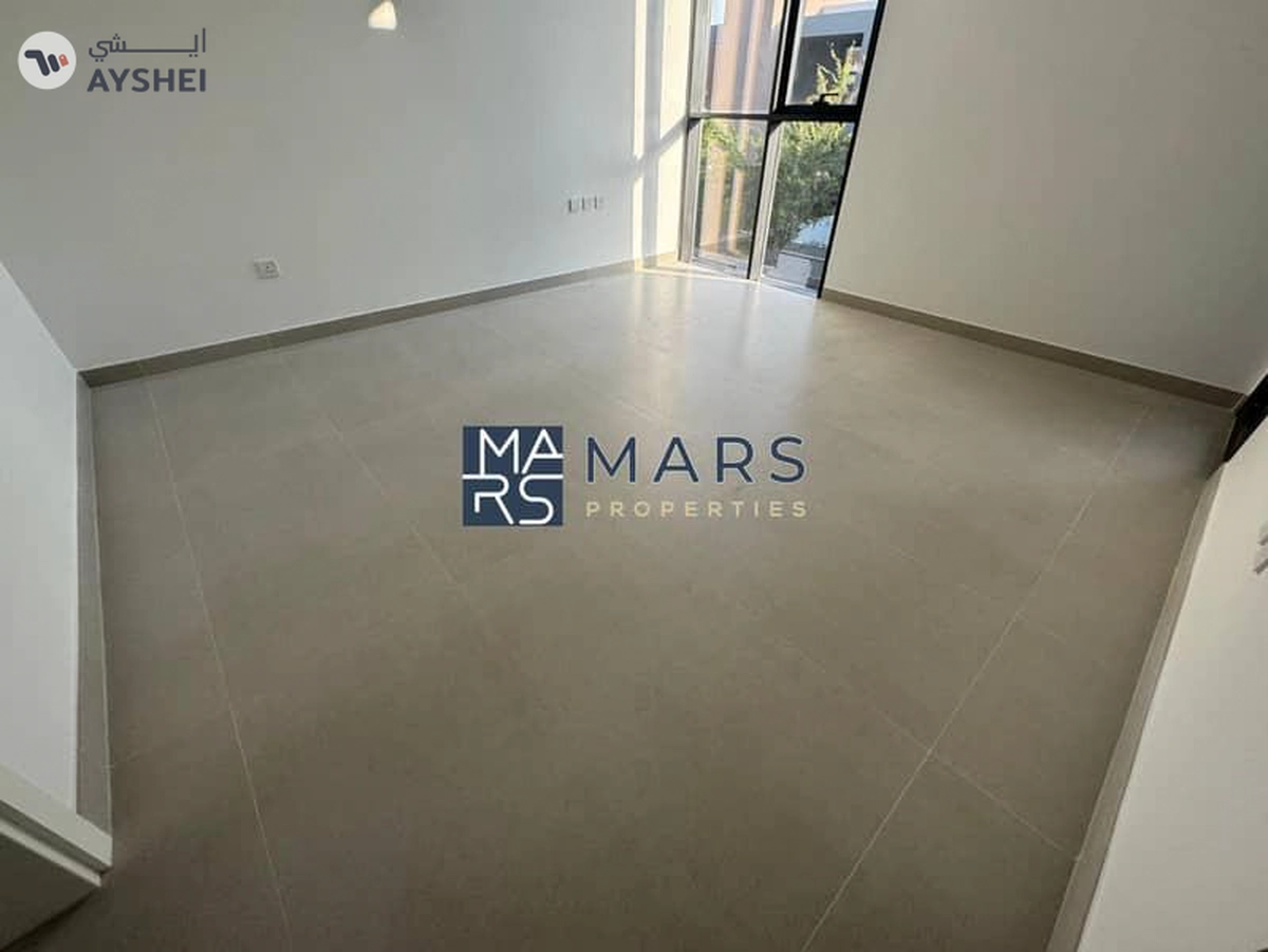 Luxurious brand new 3 bedroom townhouse available all master in Masaar for rent just in 160k-25-25
