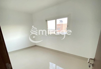 VILLA FOR SALE IN MANAZEL AL REEF 2, AL SAMHA-5