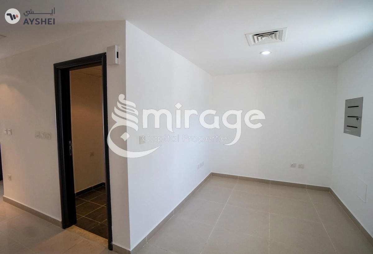 TOWNHOUSE FOR SALE IN DESERT STYLE, AL REEF VILLAS