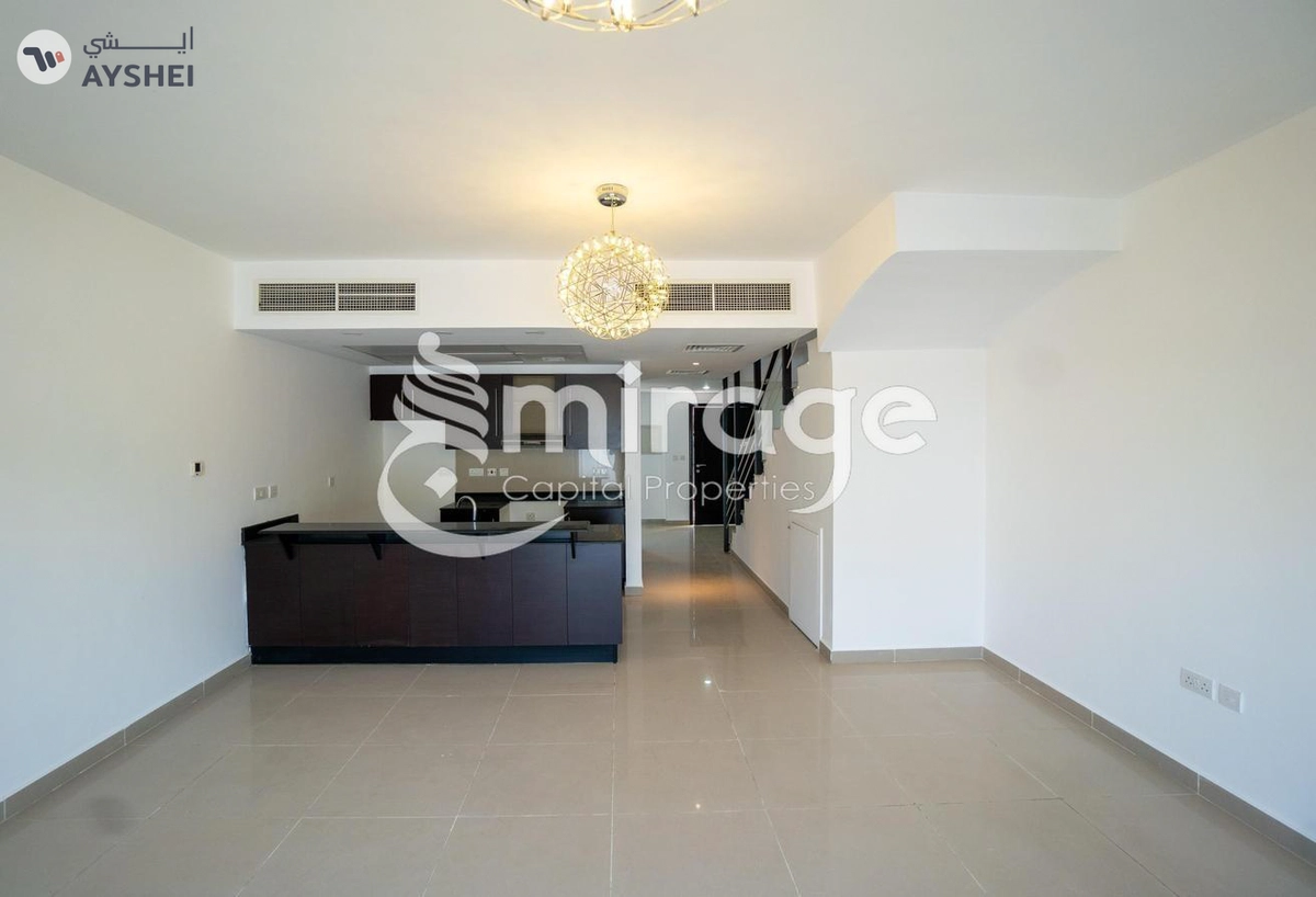 TOWNHOUSE FOR SALE IN DESERT STYLE, AL REEF VILLAS