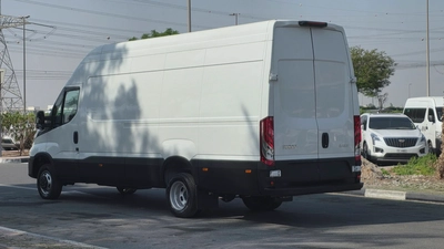 IVECO DAILY (White Automatic)-6