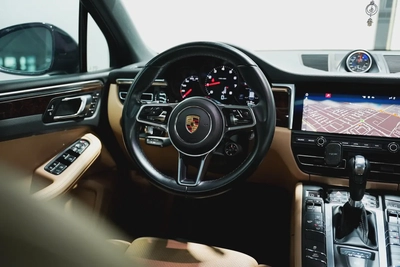 Porsche Macan Standard 2020 | GCC Specs | Low Mileage | Pristine Condition-6