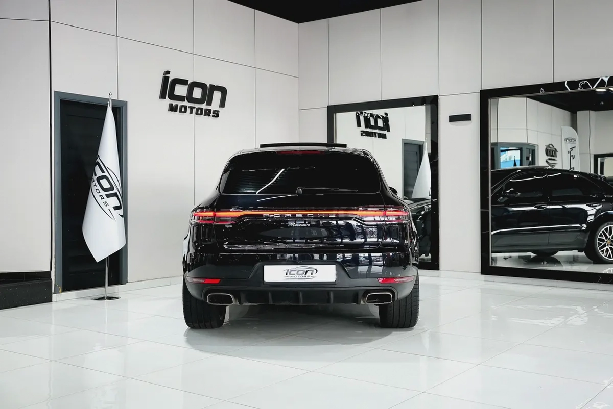 Porsche Macan Standard 2020 | GCC Specs | Low Mileage | Pristine Condition-16-16