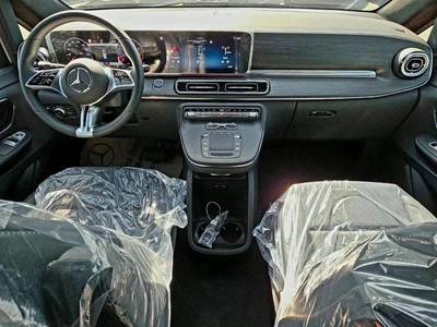 Mercedes Benz V300 Avantgarde Under Agency Warranty 2026 GCC - AED 319,000-2