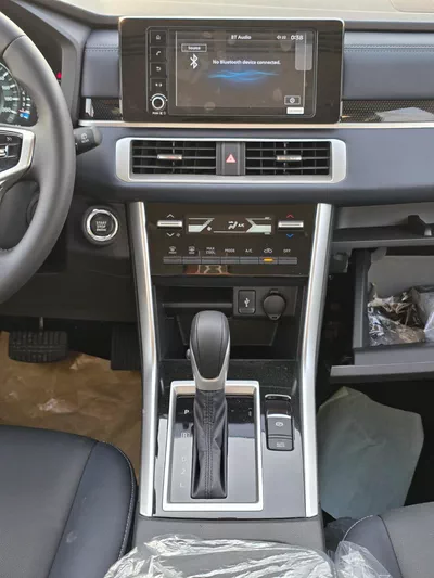 MITSUBISHI XPANDER CROSS-10