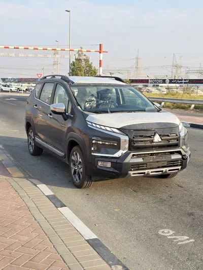 MITSUBISHI XPANDER CROSS-8