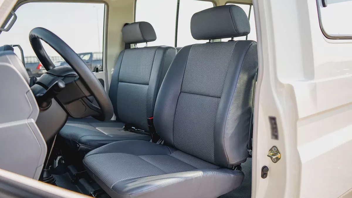 Toyota Land Cruiser 78 LX 2026 European Specs-10-10