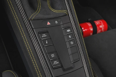 Porsche 718 Spyder RS-10