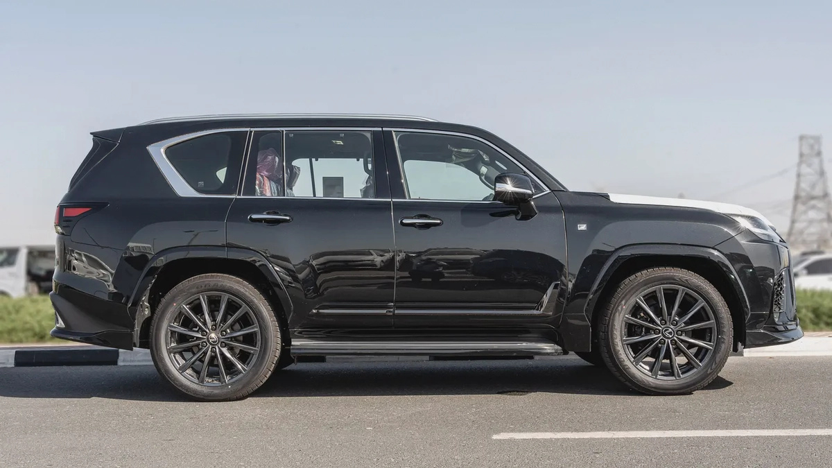 2026 Lexus LX600 F-Sport 3.5L AT Petrol (Black-Red)-1-1