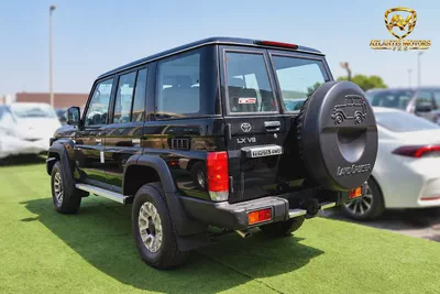 2026 Toyota Land Cruiser 70 Series LC 76 VXR GCC Specs-16