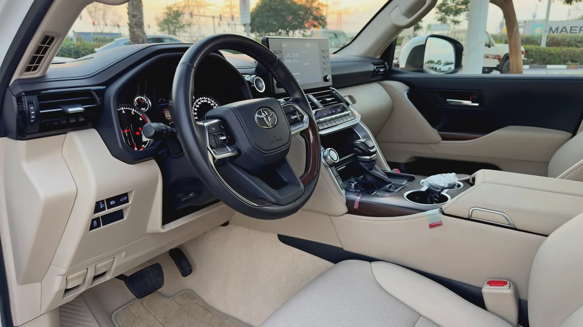 2024 Toyota Land Cruiser GXR 4.0l V6, Dealer Warranty, GCC Specifications-7-7