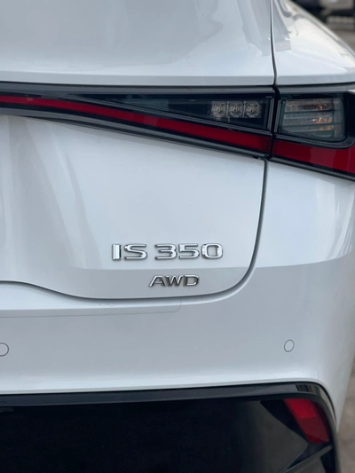 2024 Lexus is350 awd-5