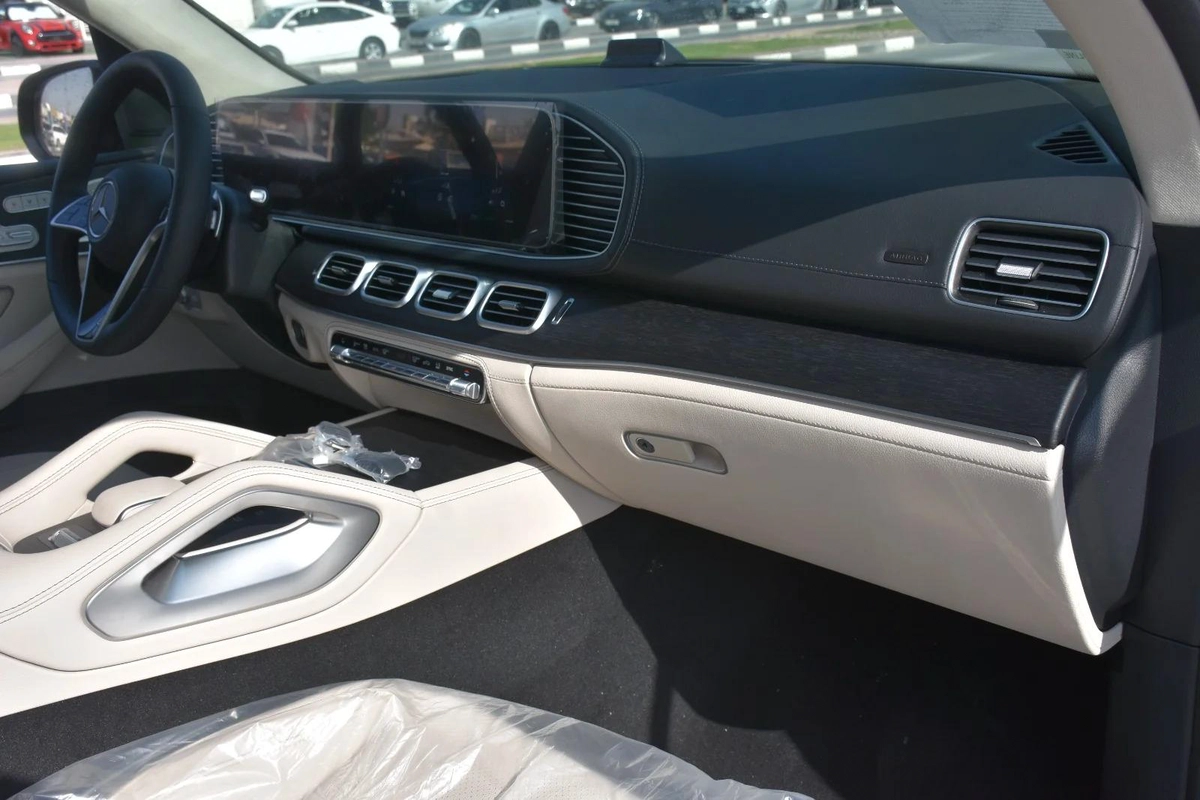 MERCEDES BENZ GLE350 4MATIC 2025 | BLACK-10-10