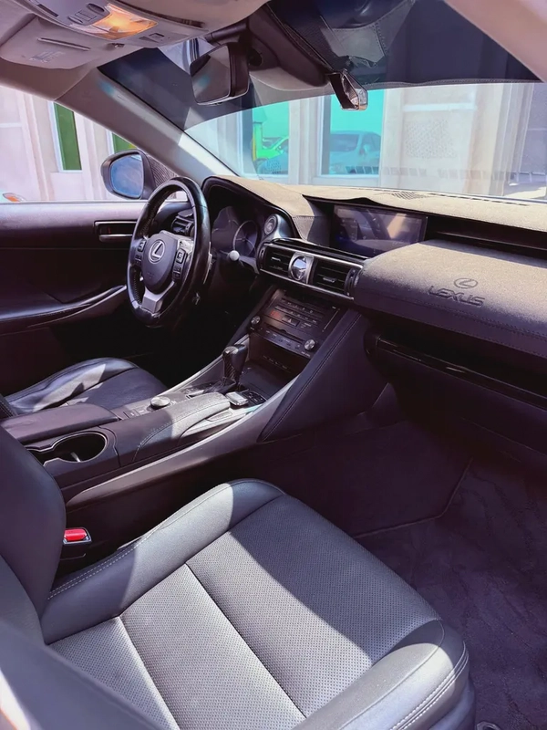 2017 Lexus IS 300 - American Specs