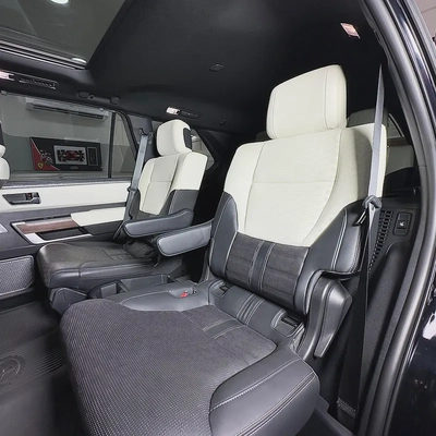 2024 Toyota Sequoia Capstone hybrid-10