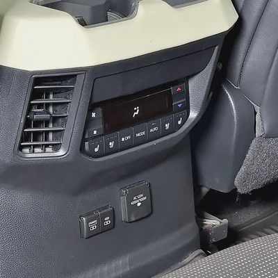 2024 Toyota Sequoia Capstone hybrid-16