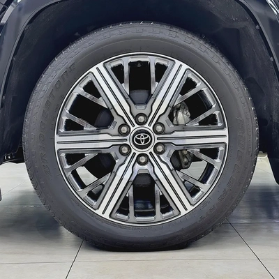 2024 Toyota Sequoia Capstone hybrid-19