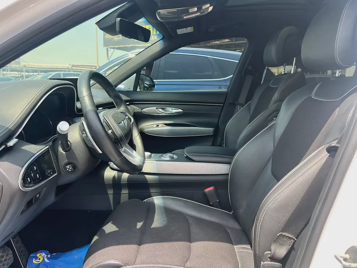 2022 Genesis GV70 Royal Sport - American Specs - GCC Ready!-11-11