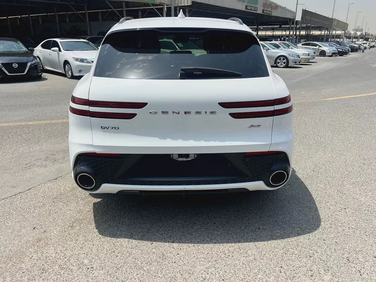 2022 Genesis GV70 Royal Sport - American Specs - GCC Ready!-6-6
