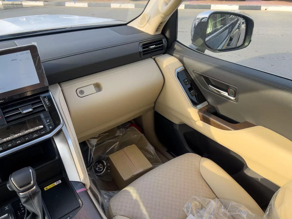 Toyota Land Cruiser  EXPORT ONLY - 2026 LC300 VX 4.0L (GCC Specification)-23-0