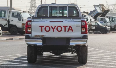 2026 Toyota Hilux Double Cab DLS GCC Specs-6