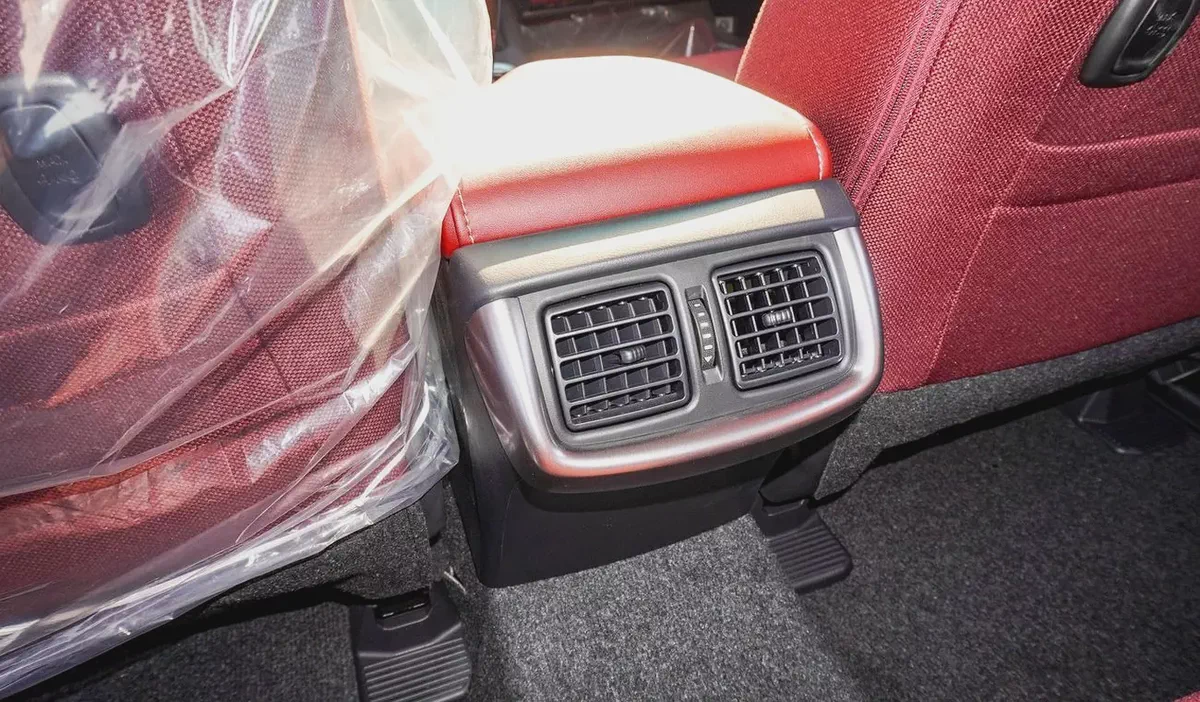2026 Toyota Hilux Double Cab DLS GCC Specs-15-15