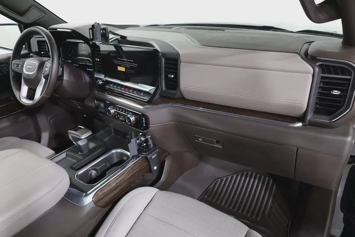 Brand New 2024 GMC Sierra 1500 Elevation | GCC Specs | Zero KM-13-13