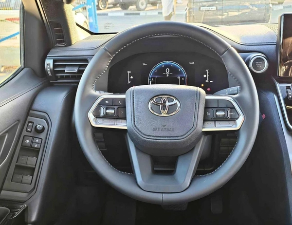 Toyota Land Cruiser GXR BASIC / SUNROOF / LEATHER WITH DRIVER POWER SEAT (CODE # GXR4B)