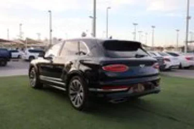 New Bentley Bentayga 4.0L V8 Design Series 2022-9